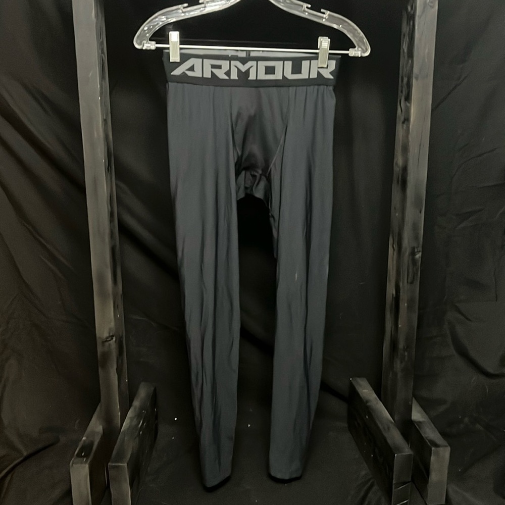 Under Armour- heat gear black compression pants